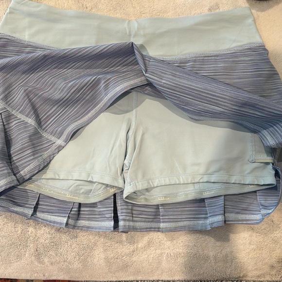 Lulu Pace Setter skirt size 8 - Picture 4 of 5